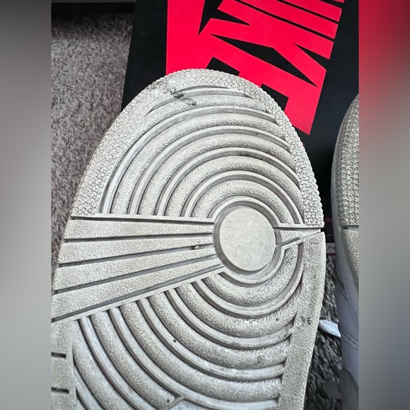 2 PAIRS- Nike Jordan 1 Low - Black Toe and Neutral Grey - Picture 10 of 11